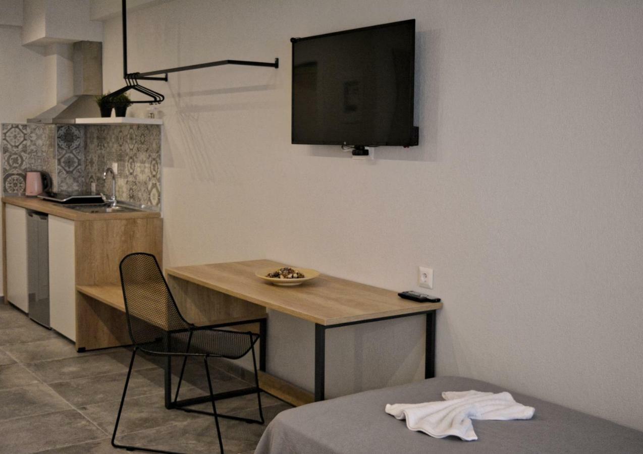 Zoe _Apartments_ สตาวรอส ภายนอก รูปภาพ