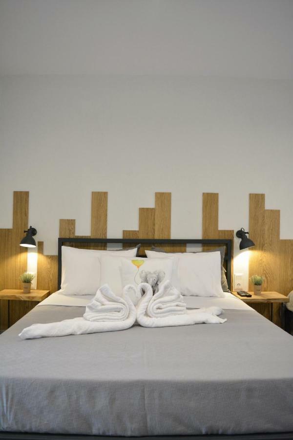 Zoe _Apartments_ สตาวรอส ภายนอก รูปภาพ